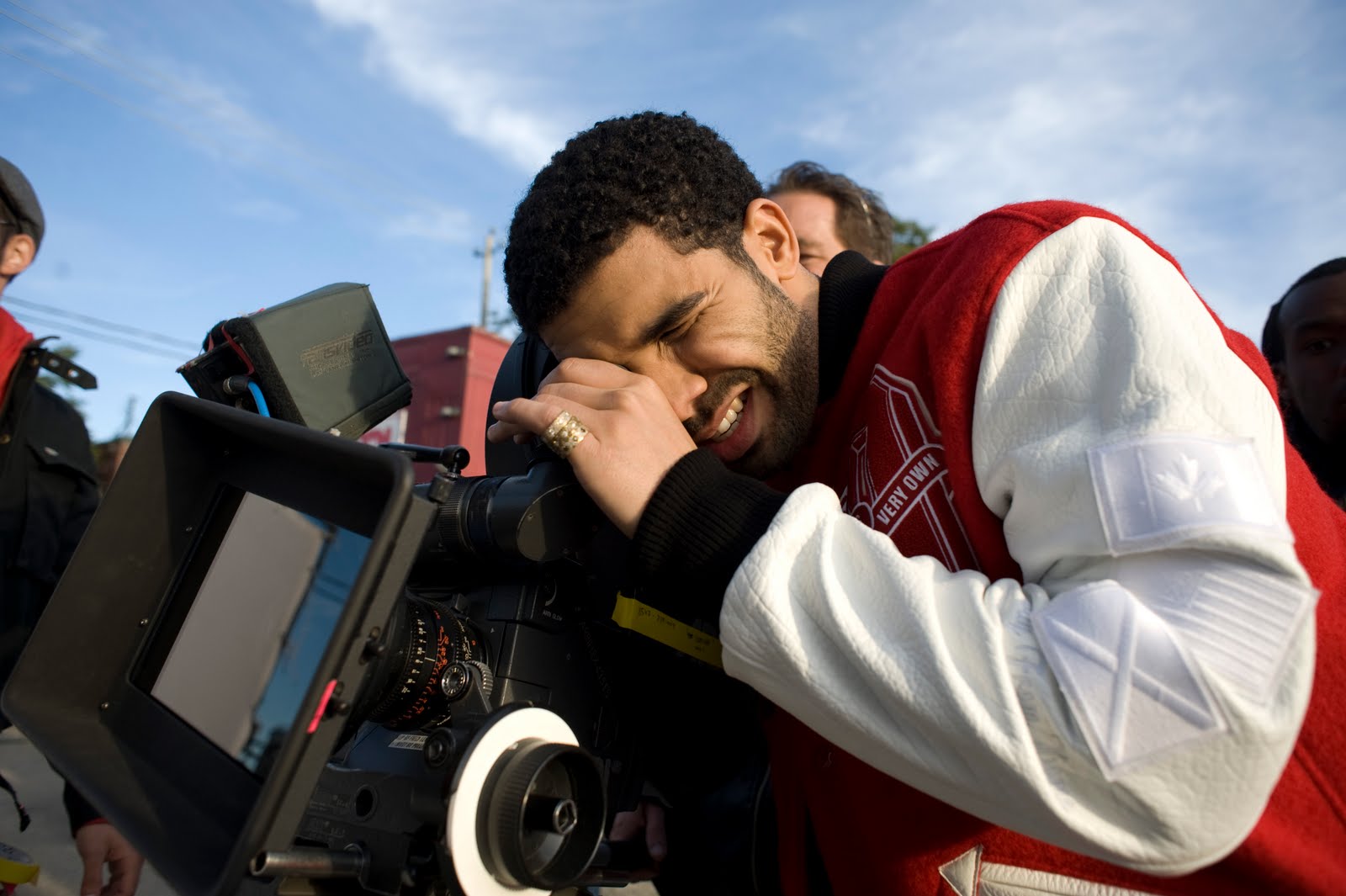 On The Sets: Drake – 'Headlines' | HipHop-N-More1600 x 1065