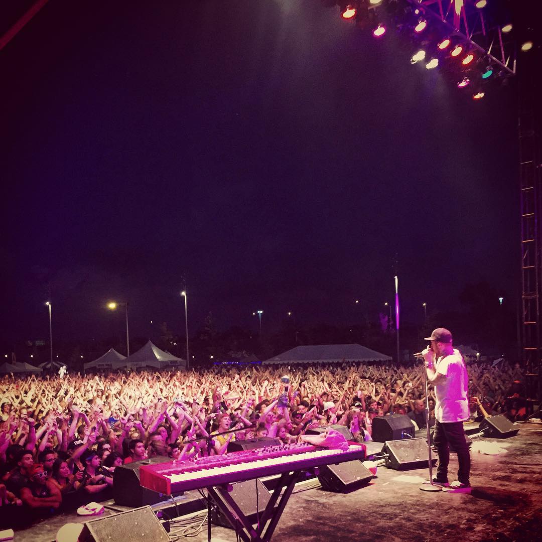 Mac Miller Debuts New Single '100 Grand Kids' At Grassroots Fest | HipHop-N-More