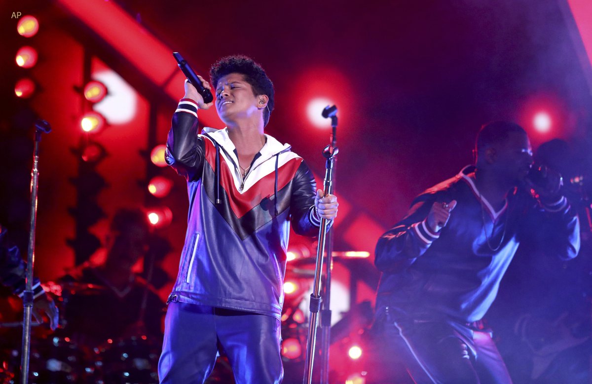 Bruno Mars Performs Thats What I Like At 59th Grammys Hiphop N More