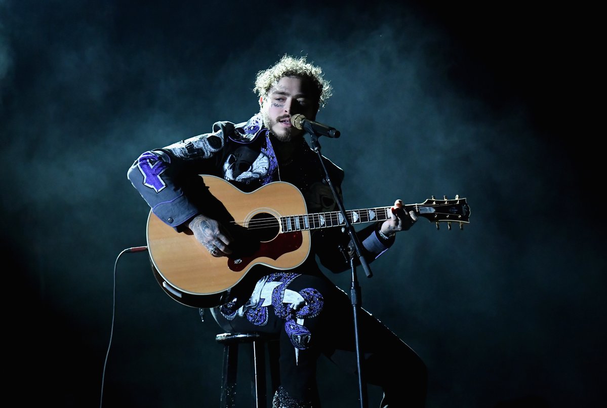 Post Malone & Red Hot Chilli Peppers Perform at 2019 GRAMMYs | HipHop-N-More1199 x 806