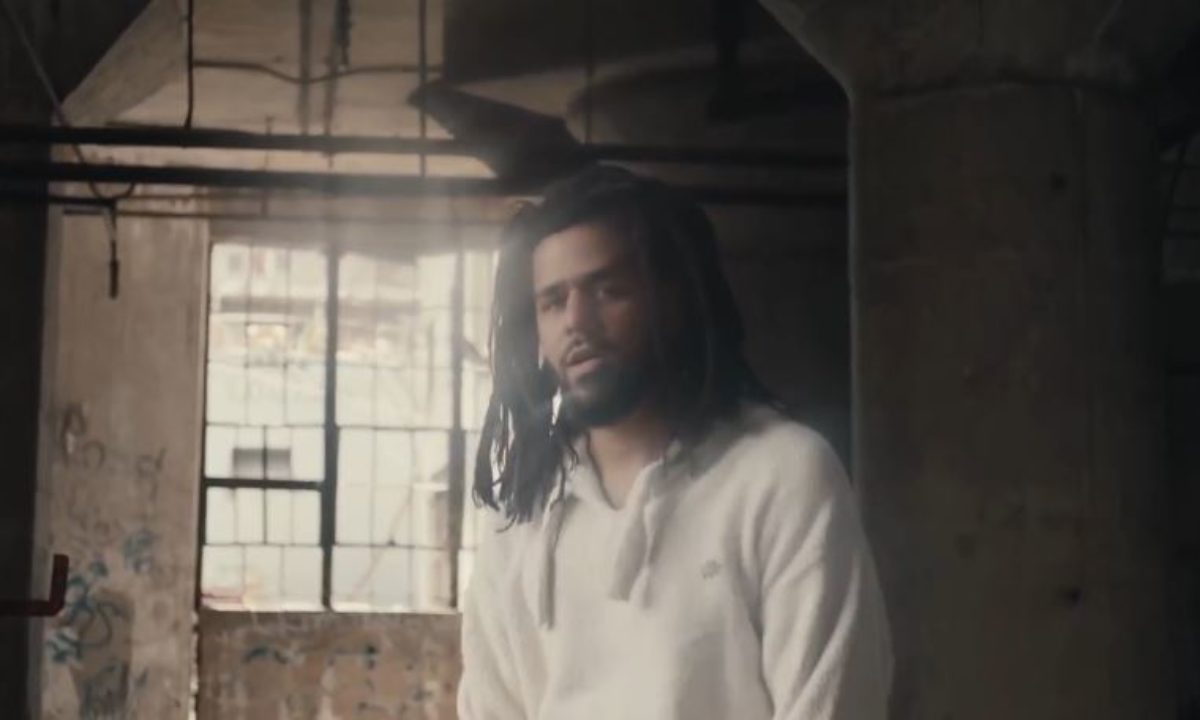 Dreamville - Sacrifices ft. EARTHGANG, J. Cole, Smino & Saba (Official  Music Video) 