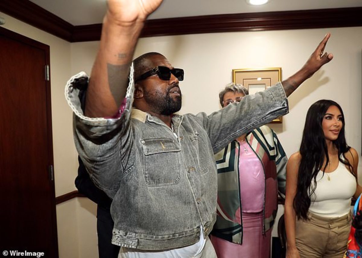 Kanye West Brings Sunday Service to Howard Homecoming – NBC4 Washington