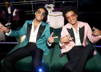 Silk Sonic Perform ‘Leave The Door Open’ At 2021 BET Awards