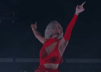Doja Cat Performs ‘Been Like This’ & ‘You Right’ at 2021 MTV VMAs