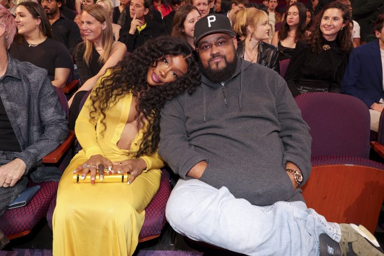 SZA Parts Ways with Manager Punch