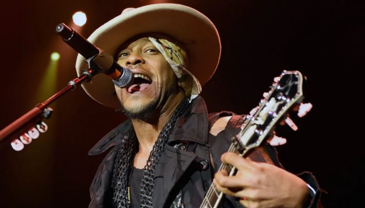Legendary Musician D’Angelo Passes Away
